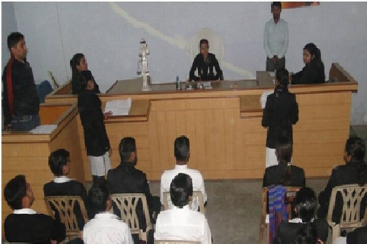 moot-court